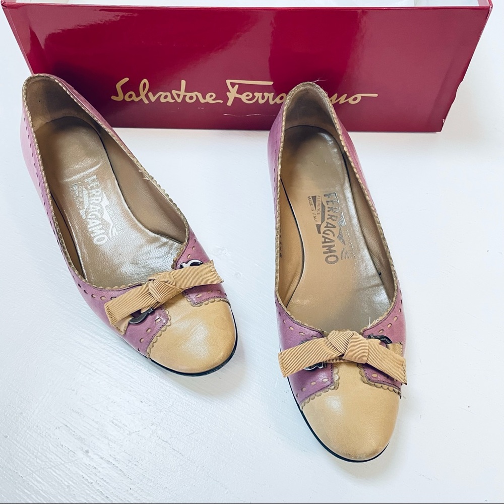 Salvatore  ferragamo  size 5.5 B good condition
